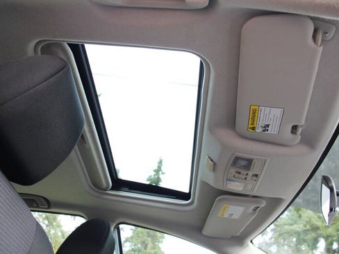 Used 2012 MAZDA MAZDA3 i Touring image 9