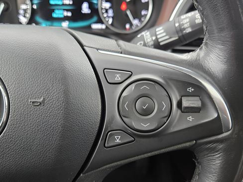 Used 2018 Buick Enclave Avenir w/ Avenir Technology Package image 29