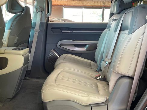 Used 2024 Kia EV9 Wind image 26