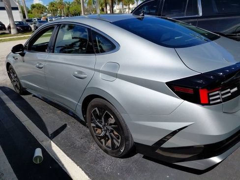 Used 2024 Hyundai Sonata SEL FWD image 4
