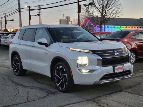 Used 2023 Mitsubishi Outlander SEL image 7