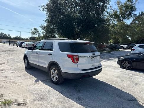 Used 2018 Ford Explorer FWD image 3