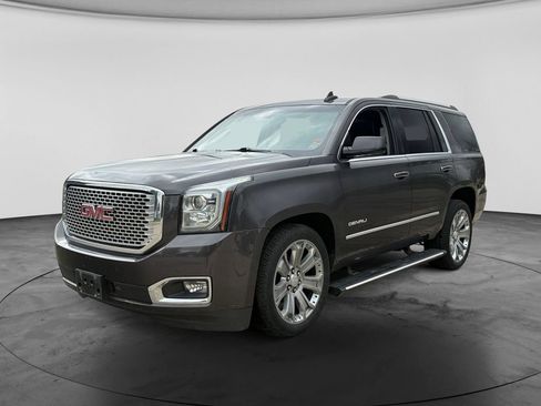Used 2016 GMC Yukon Denali w/ Open Road Package AWD/4WD image 4