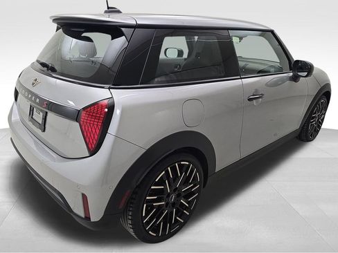 Used 2025 MINI Cooper S FWD image 9