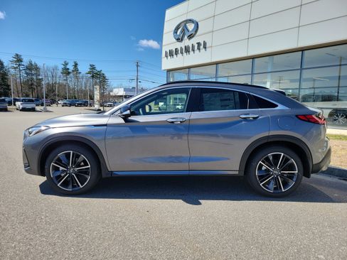 New 2025 INFINITI QX55 Essential image 2