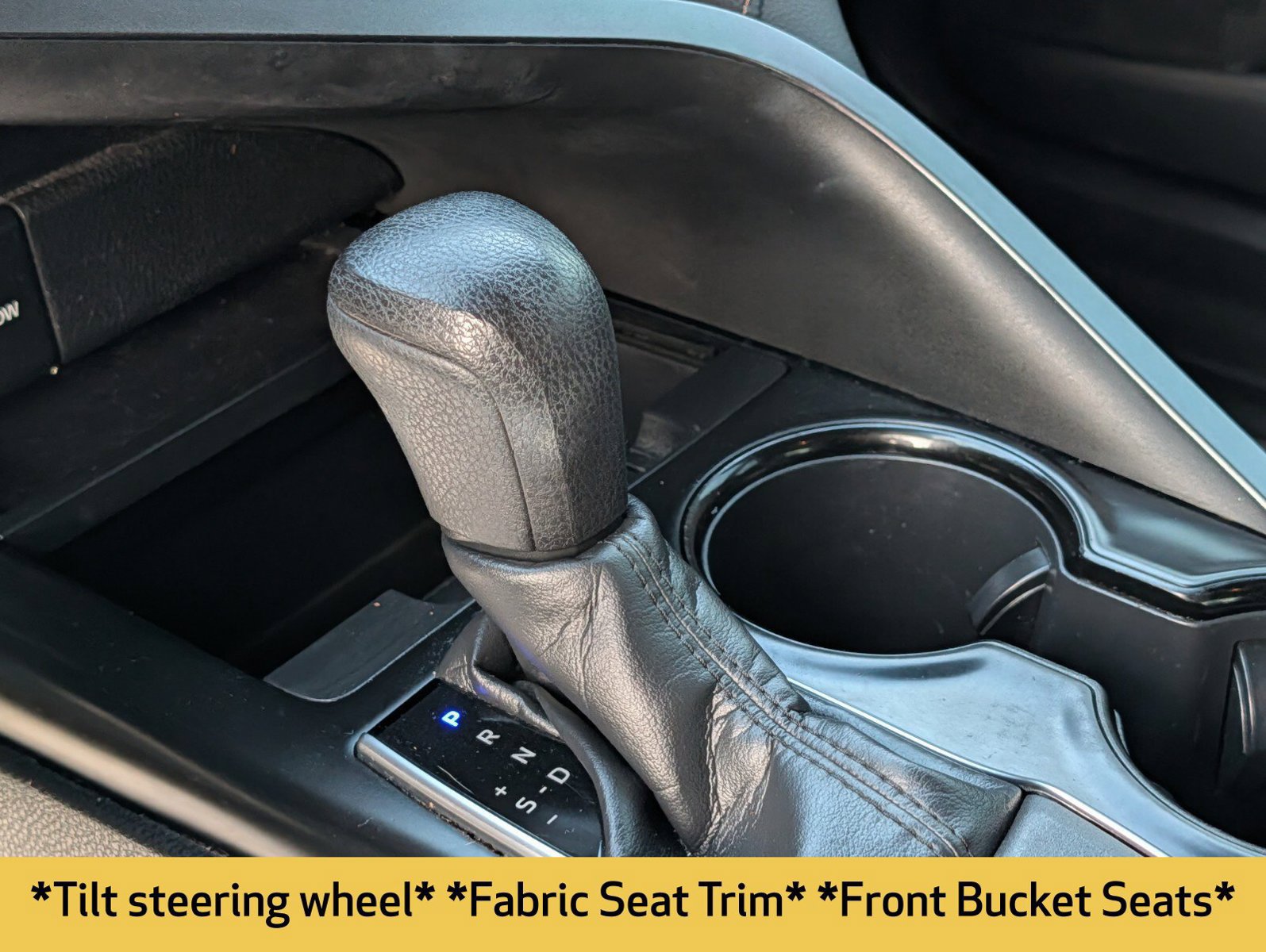Used 2018 Toyota Camry LE FWD image 8