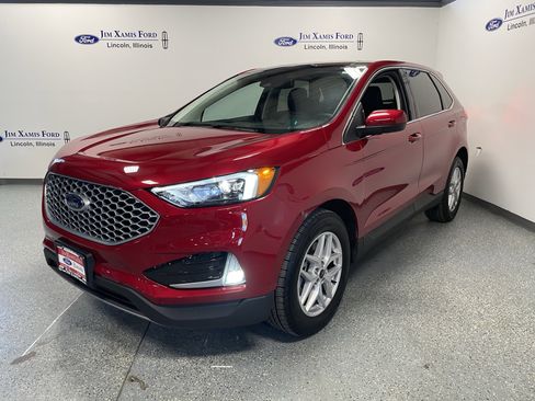 Used 2023 Ford Edge SEL w/ Convenience Package image 3