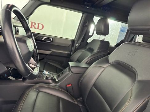 Used 2021 Ford Bronco Badlands image 11