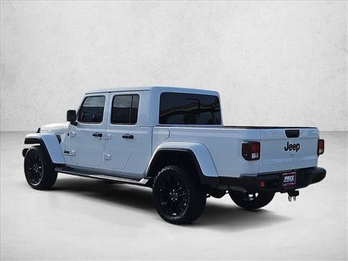 Used 2025 Jeep Gladiator Sport AWD/4WD image 8