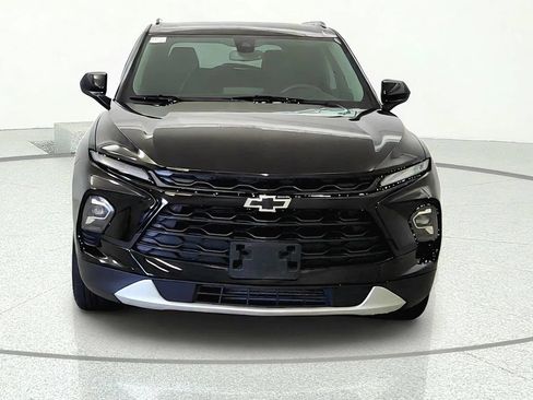 Used 2023 Chevrolet Blazer LT w/ Convenience Package AWD/4WD image 2