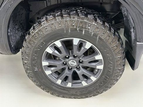 Used 2019 Nissan Titan PRO-4X w/ Pro-4x Convenience Package image 32