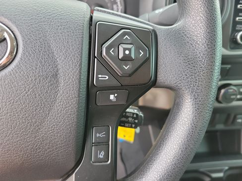 Used 2021 Toyota Tacoma SR AWD/4WD image 22