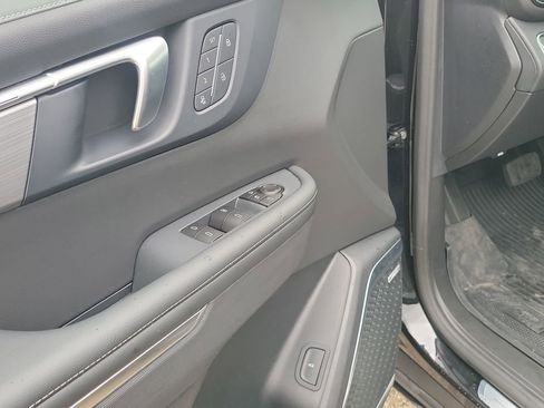 Used 2026 Buick Enclave Preferred w/ Power Package AWD/4WD image 71