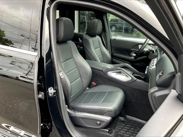 Certified 2024 Mercedes-Benz GLS 450 4MATIC image 32