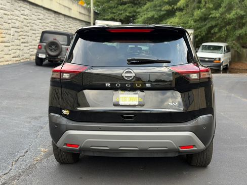 Used 2022 Nissan Rogue SV FWD image 8