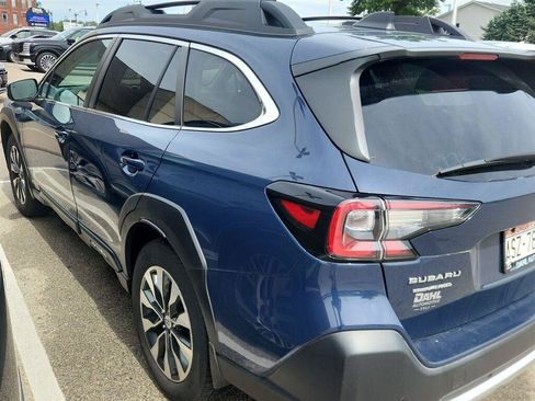 Used 2023 Subaru Outback Limited AWD/4WD image 5
