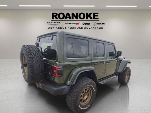 Used 2022 Jeep Wrangler Unlimited Rubicon w/ Xtreme Recon 35" Tire Package image 5