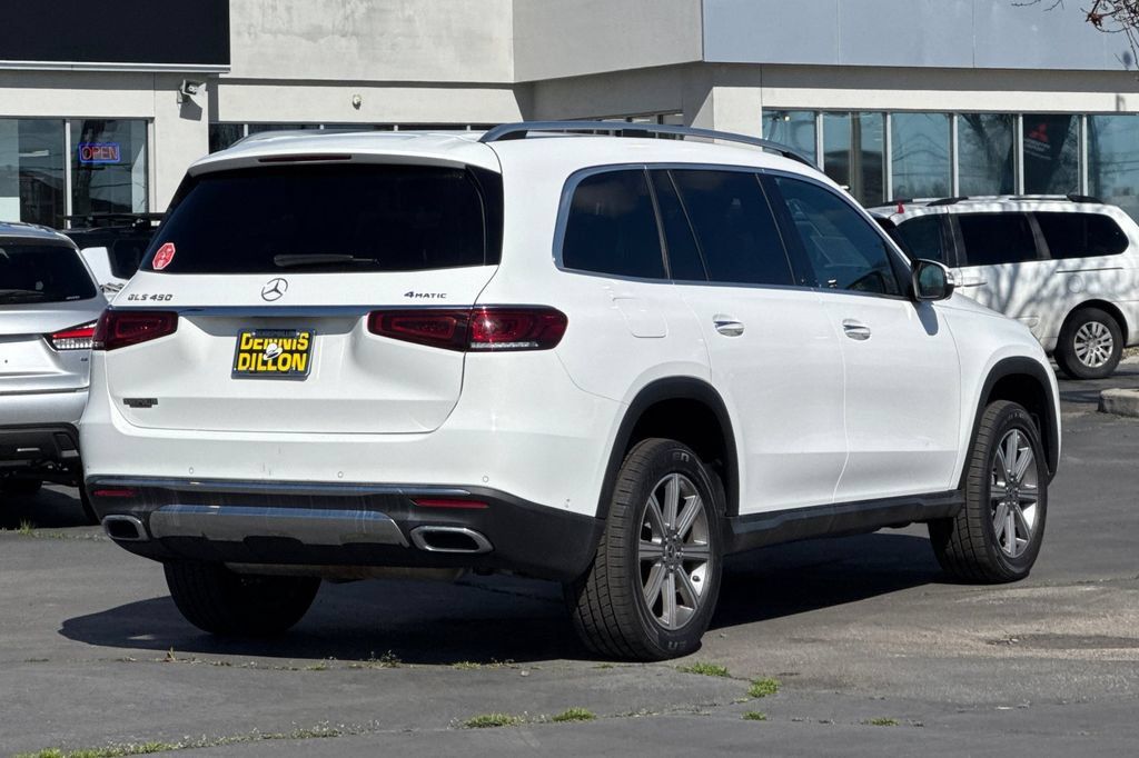 Used 2022 Mercedes-Benz GLS 450 4MATIC image 4
