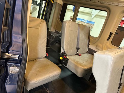 Used 2015 Ford Transit 250 148 Medium Roof image 26