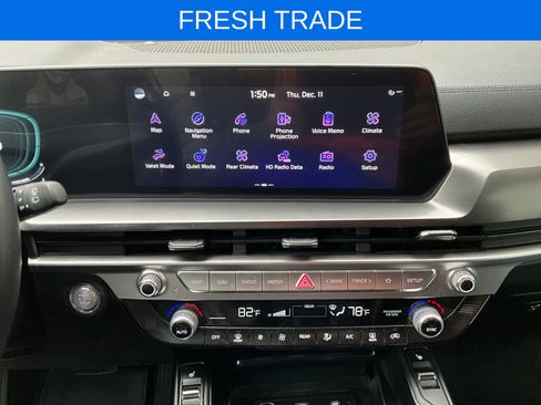 Used 2024 Kia Telluride S image 19