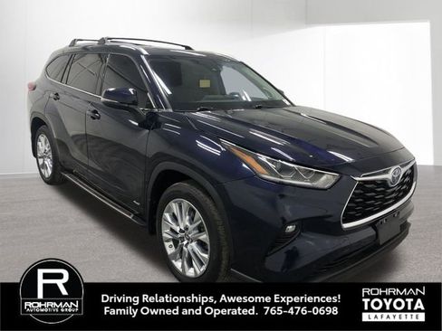 Used 2023 Toyota Highlander Limited image 9
