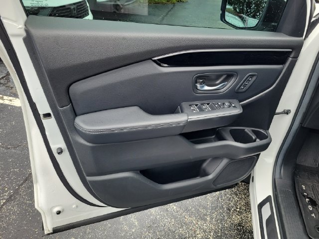 Used 2025 Honda Pilot EX-L image 15