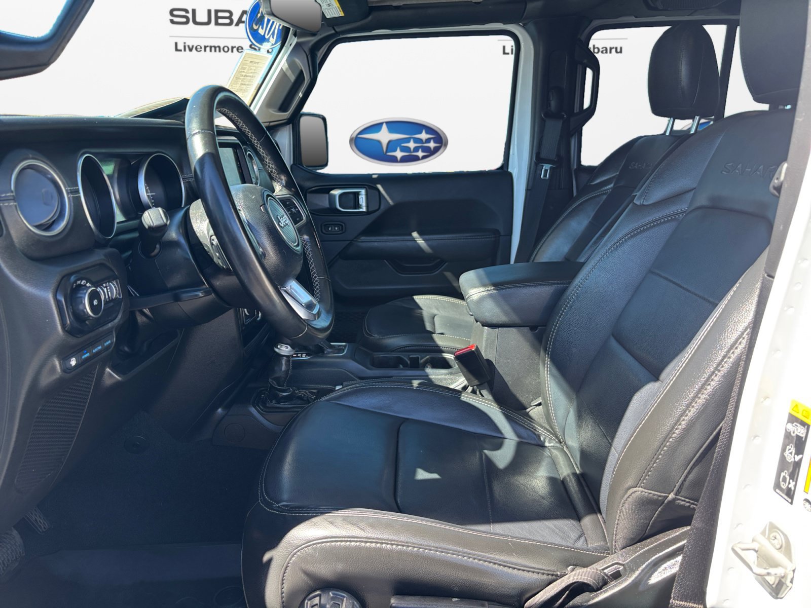 Used 2022 Jeep Wrangler Unlimited Sahara AWD/4WD image 11