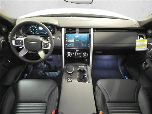 New 2026 Land Rover Discovery S AWD/4WD image 9