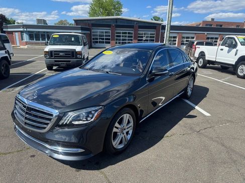Used 2018 Mercedes-Benz S 560 4MATIC Sedan image 1