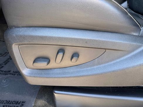 Used 2015 Chevrolet Silverado 2500 LTZ w/ LTZ Plus Package image 17