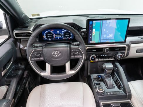 Used 2024 Toyota Tacoma Limited w/ Limited Package (LT) image 13