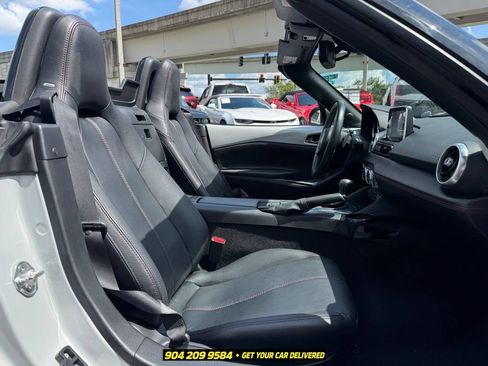 Used 2016 MAZDA MX-5 Miata Grand Touring RWD image 24