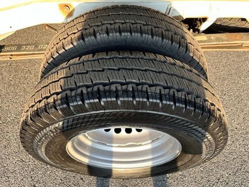 Used 2017 Mercedes-Benz Sprinter 3500 image 18