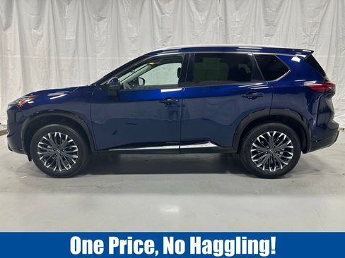 Used 2026 Nissan Rogue Platinum w/ Platinum Premium Package AWD/4WD image 4