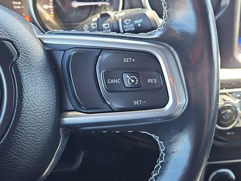 Used 2023 Jeep Wrangler Unlimited Sahara w/ Cold Weather Group AWD/4WD image 27