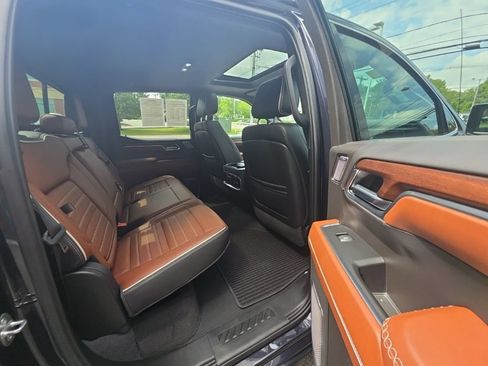 Used 2023 GMC Sierra 1500 Denali Ultimate AWD/4WD image 16