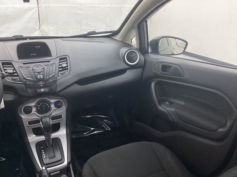 Used 2019 Ford Fiesta SE image 27