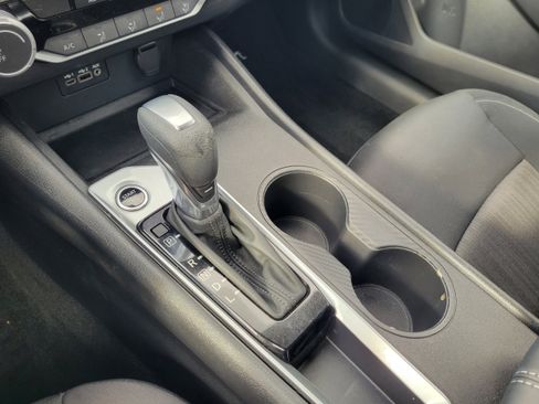 Used 2025 Nissan Altima 2.5 S image 19