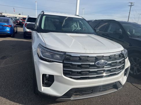 New 2026 Ford Explorer Active w/ Active Comfort Package AWD/4WD image 19