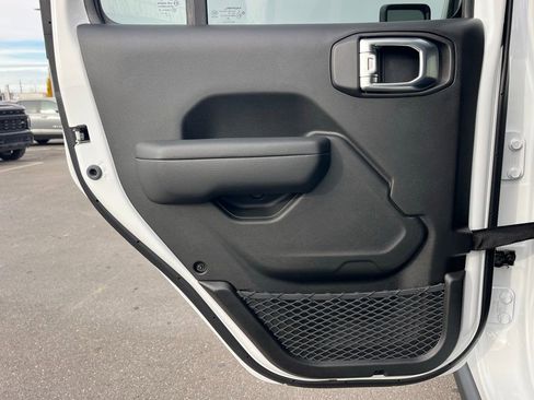 New 2026 Jeep Wrangler Rubicon image 23