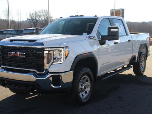 Used 2023 GMC Sierra 3500 Pro w/ Convenience Package image 3