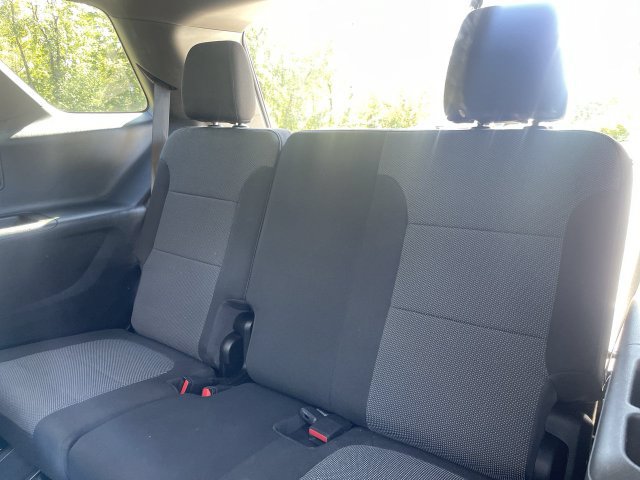 Used 2023 Chevrolet Traverse LT AWD/4WD image 23