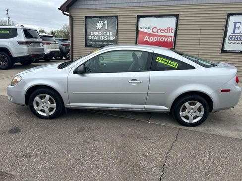 Used 2008 Chevrolet Cobalt LS w/ Protection Package FWD image 8