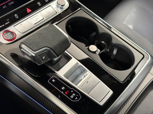 New 2026 Audi RS Q8 performance image 21