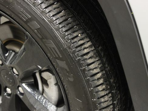 Used 2023 Jeep Grand Cherokee Altitude image 10