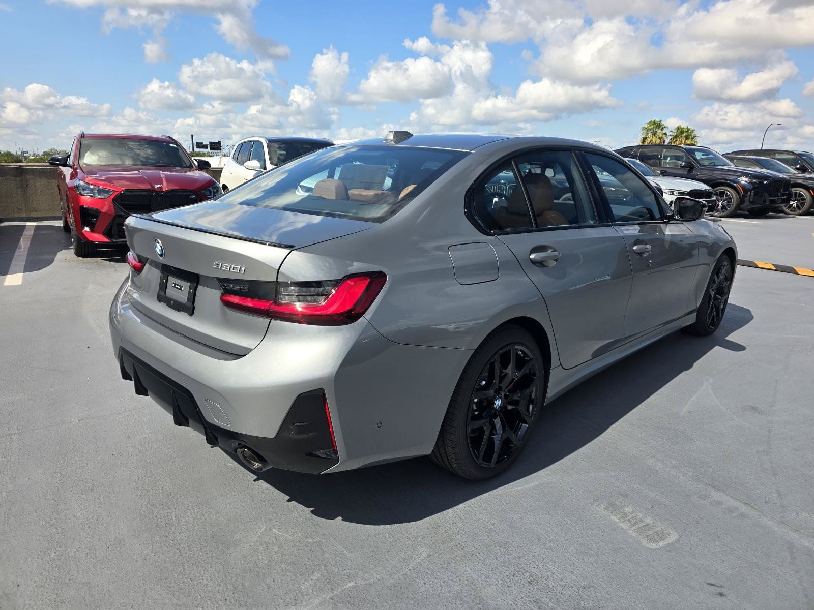 New 2026 BMW 330i Sedan w/ M Sport Package RWD image 3