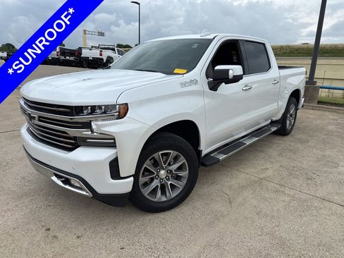 Used 2022 Chevrolet Silverado 1500 High Country w/ Safety Package II AWD/4WD image 1