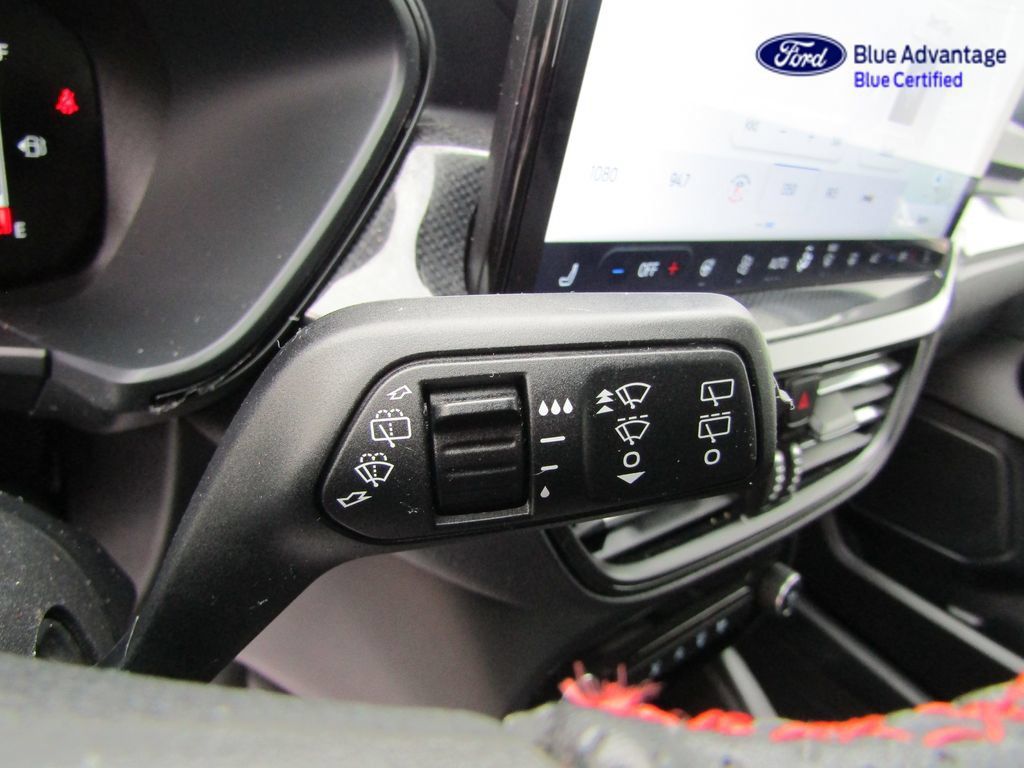 Certified 2025 Ford Escape ST-Line w/ Tech Pack #1 AWD/4WD image 35