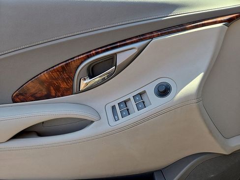 Used 2013 Buick LaCrosse Leather FWD image 13