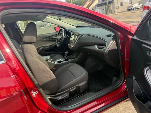 Used 2020 Chevrolet Malibu RS image 25